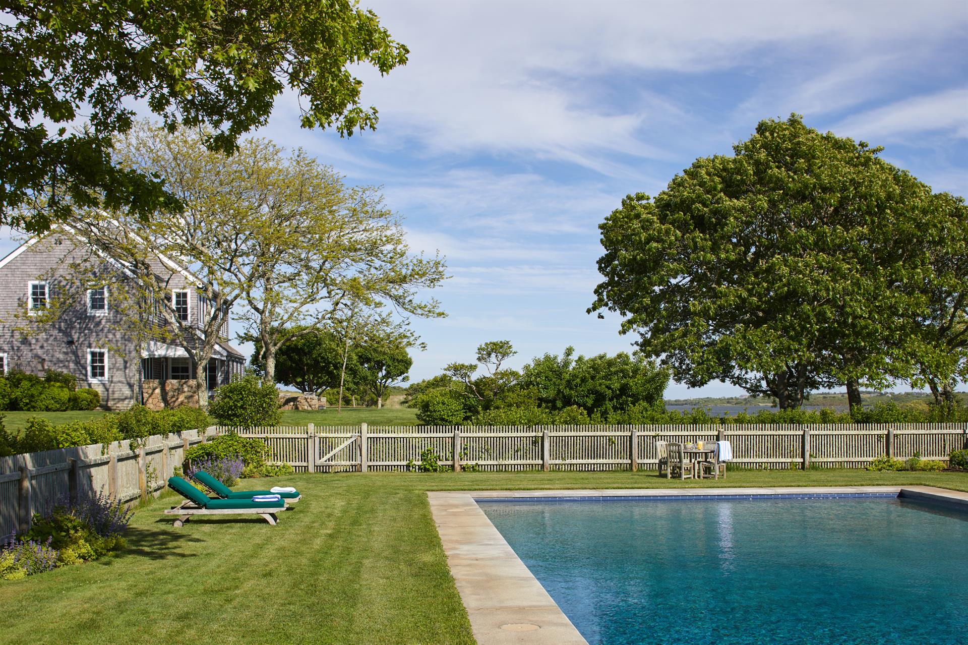 Red Gate Farm - The Jacqueline Kennedy Onassis Martha's Vineyard Estate