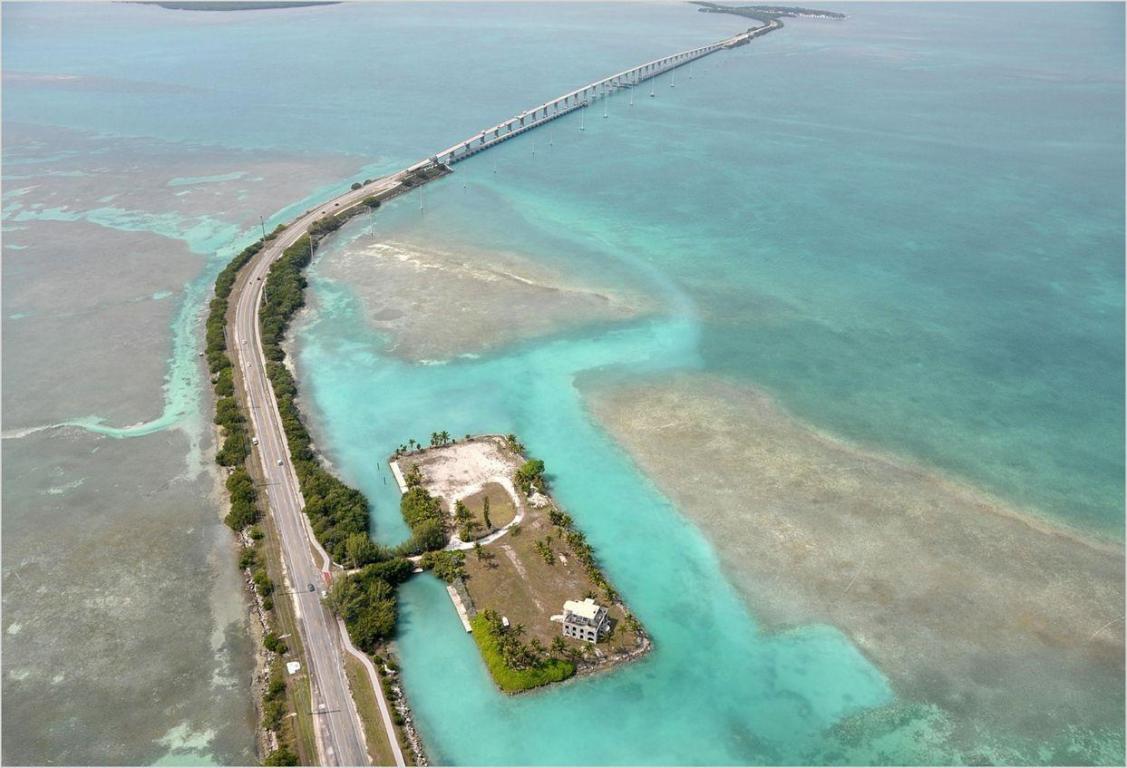 Craig Cay a luxury home for sale in Key Largo, Monroe County, Florida