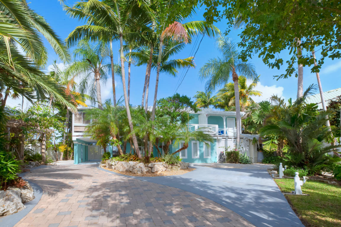 Bayfront Pool Home In Key Largo a luxury home for sale in Key Largo