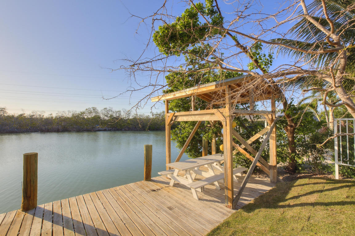 Islamorada Beachfront Home a luxury home for sale in Lower Matecumbe