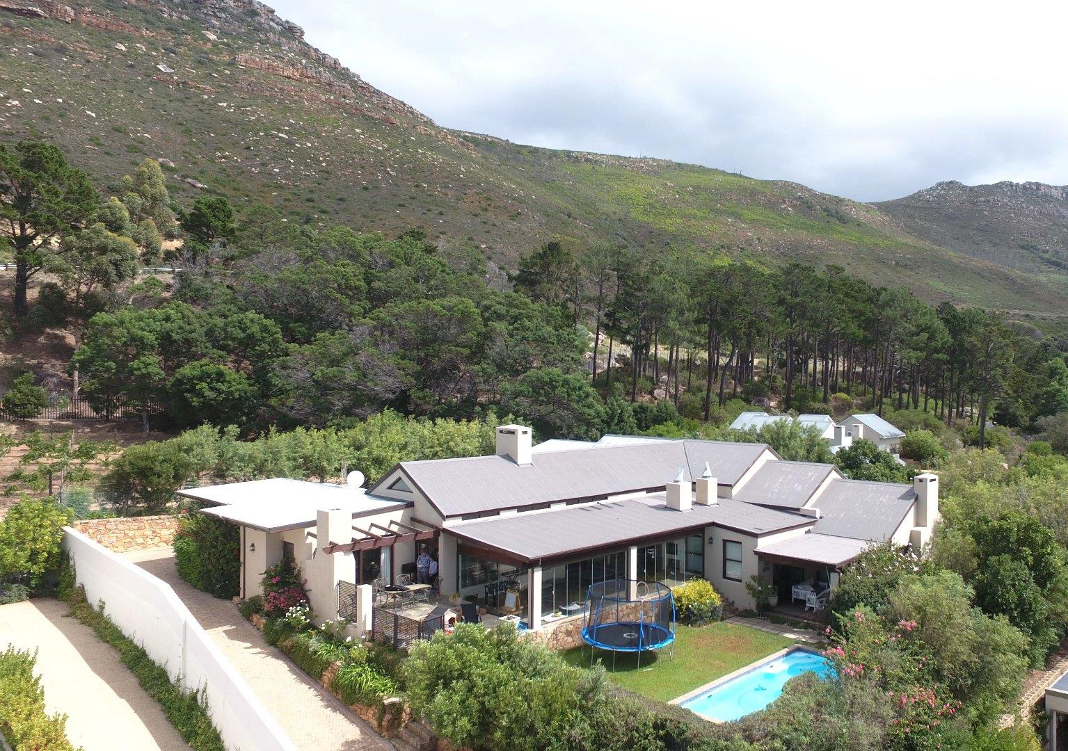 EXCLUSIVE SILVERSTEEN SECURITY ESTATE. MOTIVATED SELLER a luxury