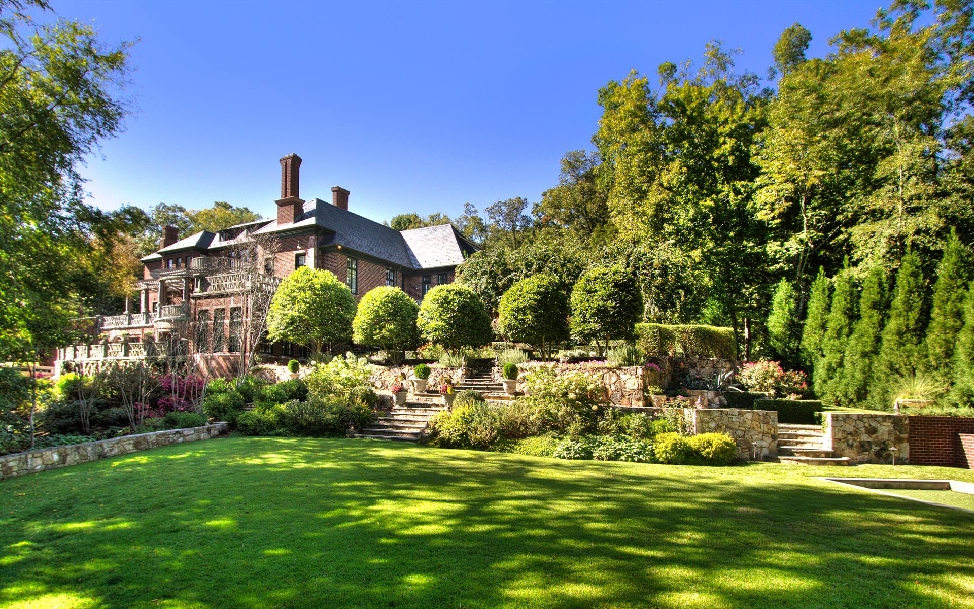 2019 Craigmore Drive a luxury home for sale in Charlotte, Mecklenburg