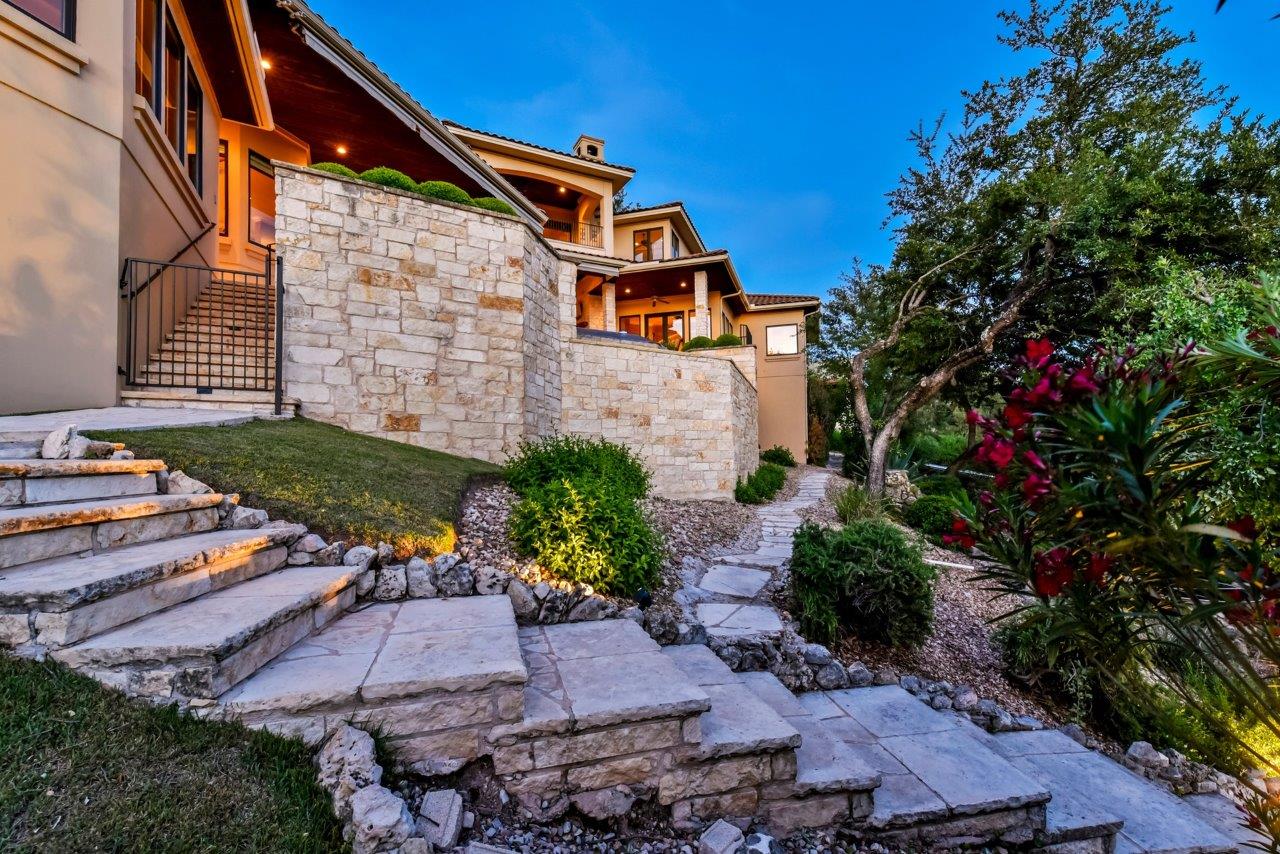 Beautiful Estate with Hill Country/Lake Views: a luxury home for sale in Austin, Travis County ...