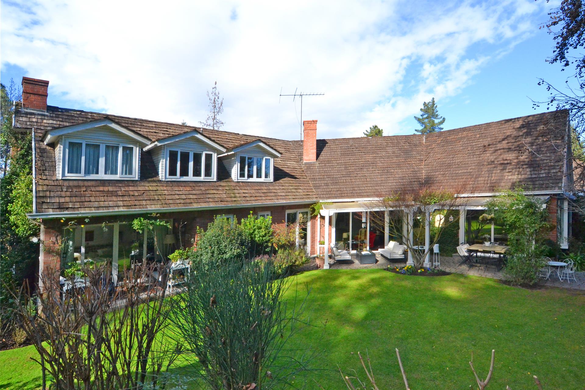 Nice Style House a luxury home for sale in Santiago, , Region