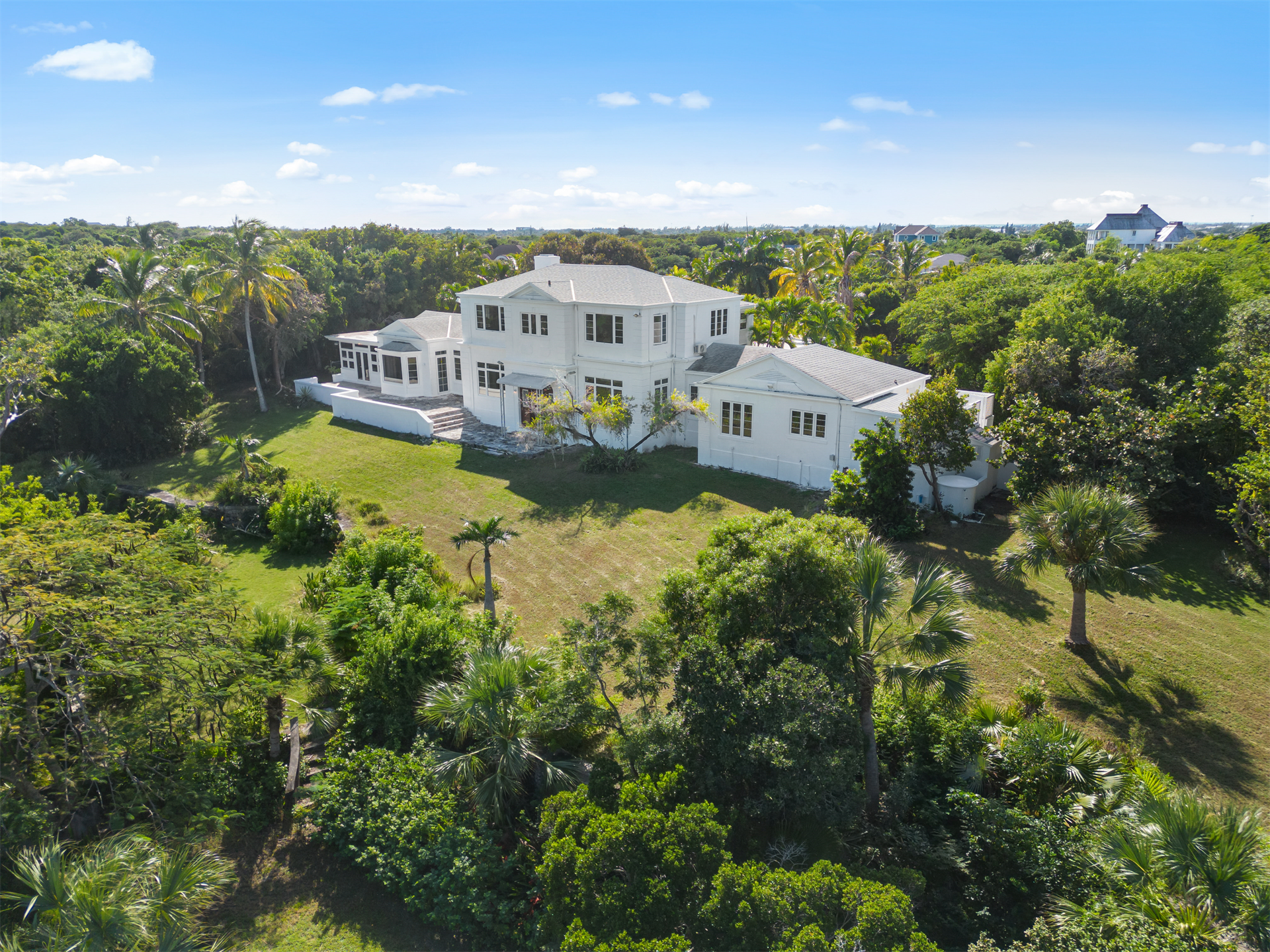 Beaumont House Eastern Road Nassau and Paradise Island Bahamas