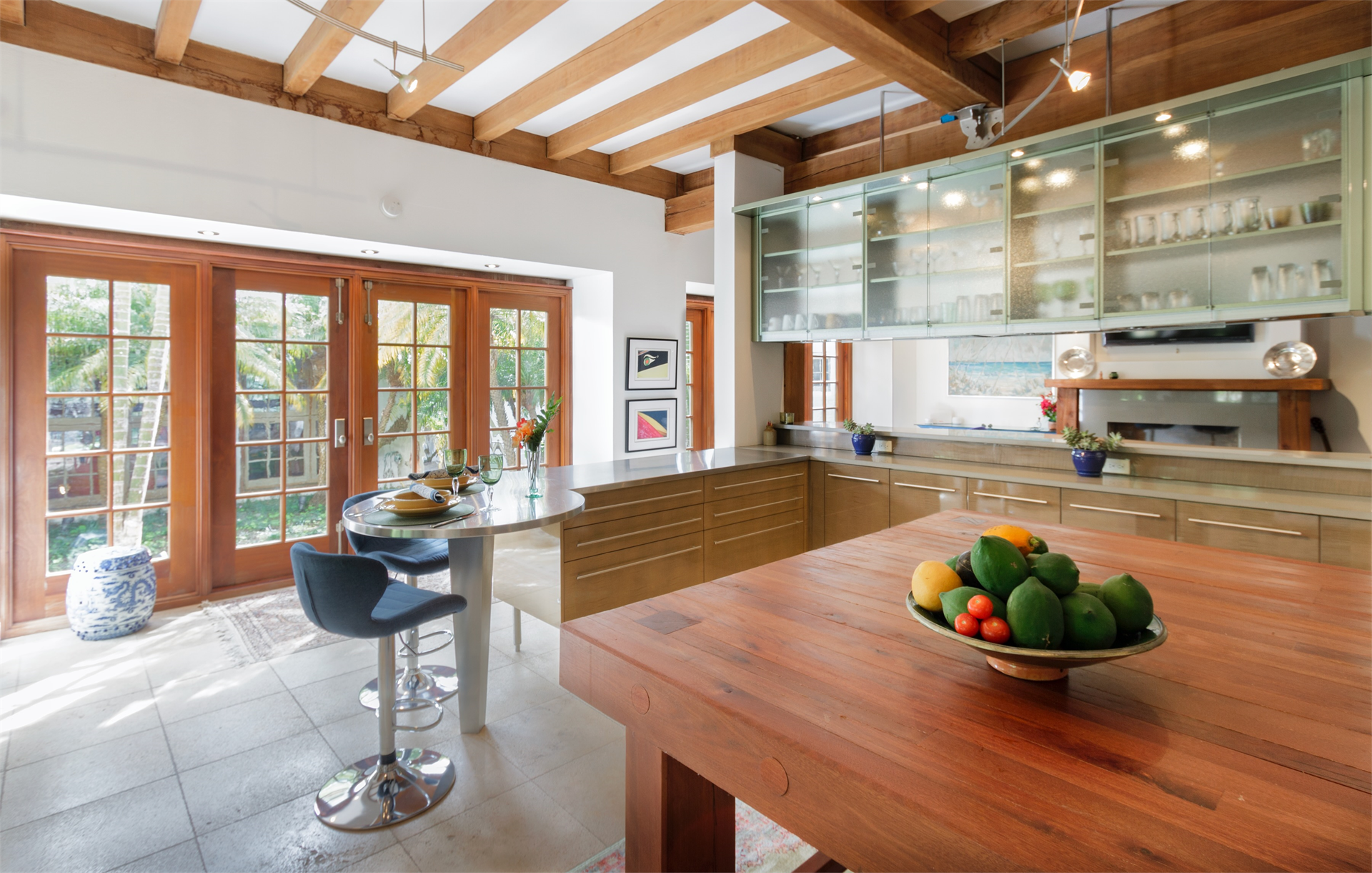 8 Bedroom Estate's Image 9
