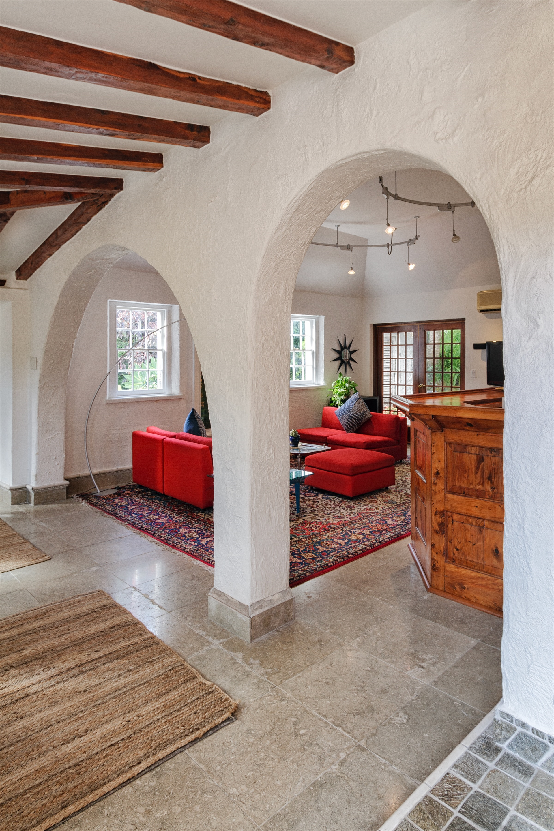 8 Bedroom Estate's Image 31
