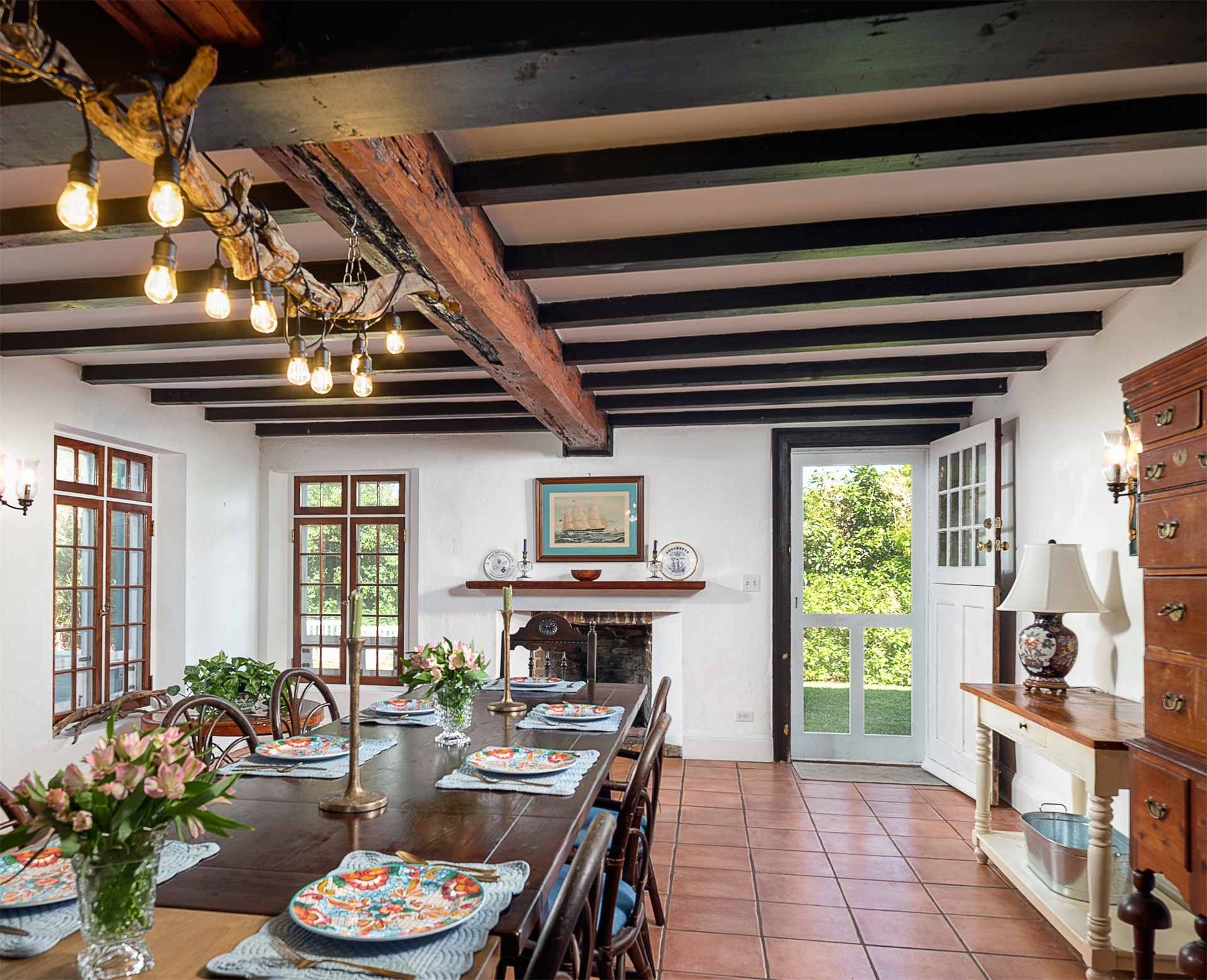 8 Bedroom Estate's Image 13