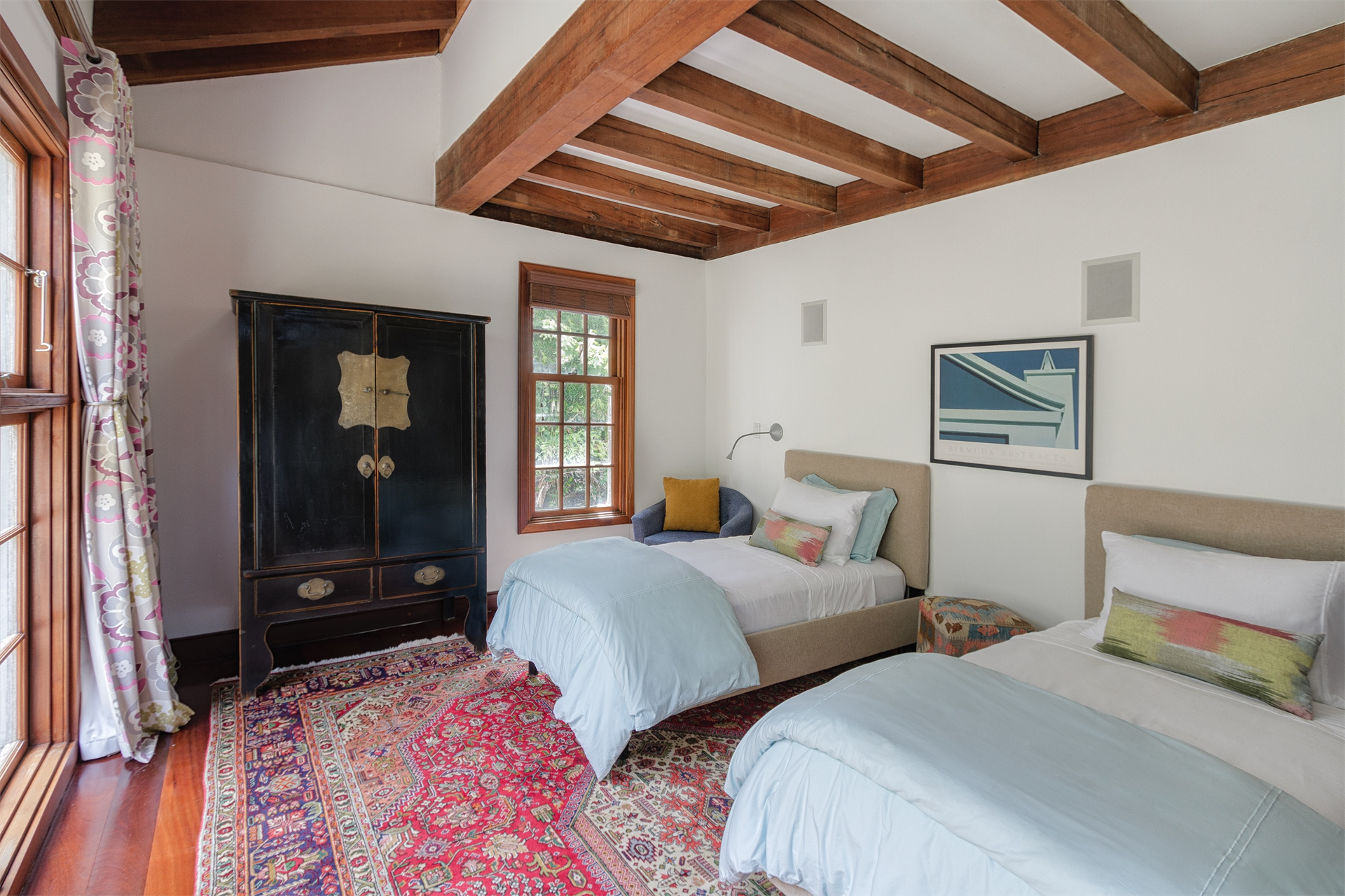 8 Bedroom Estate's Image 16