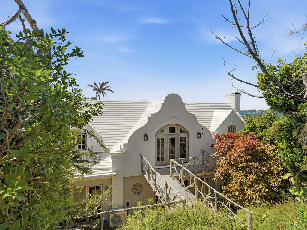 8 Bedroom Estate's Image 53