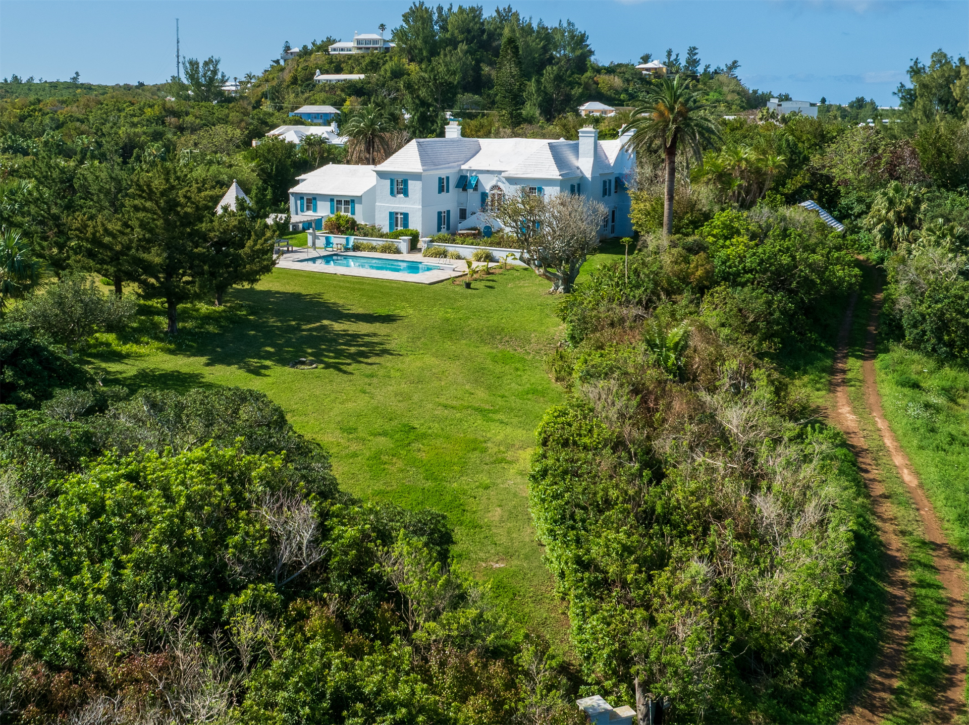 8 Bedroom Estate's Image 21