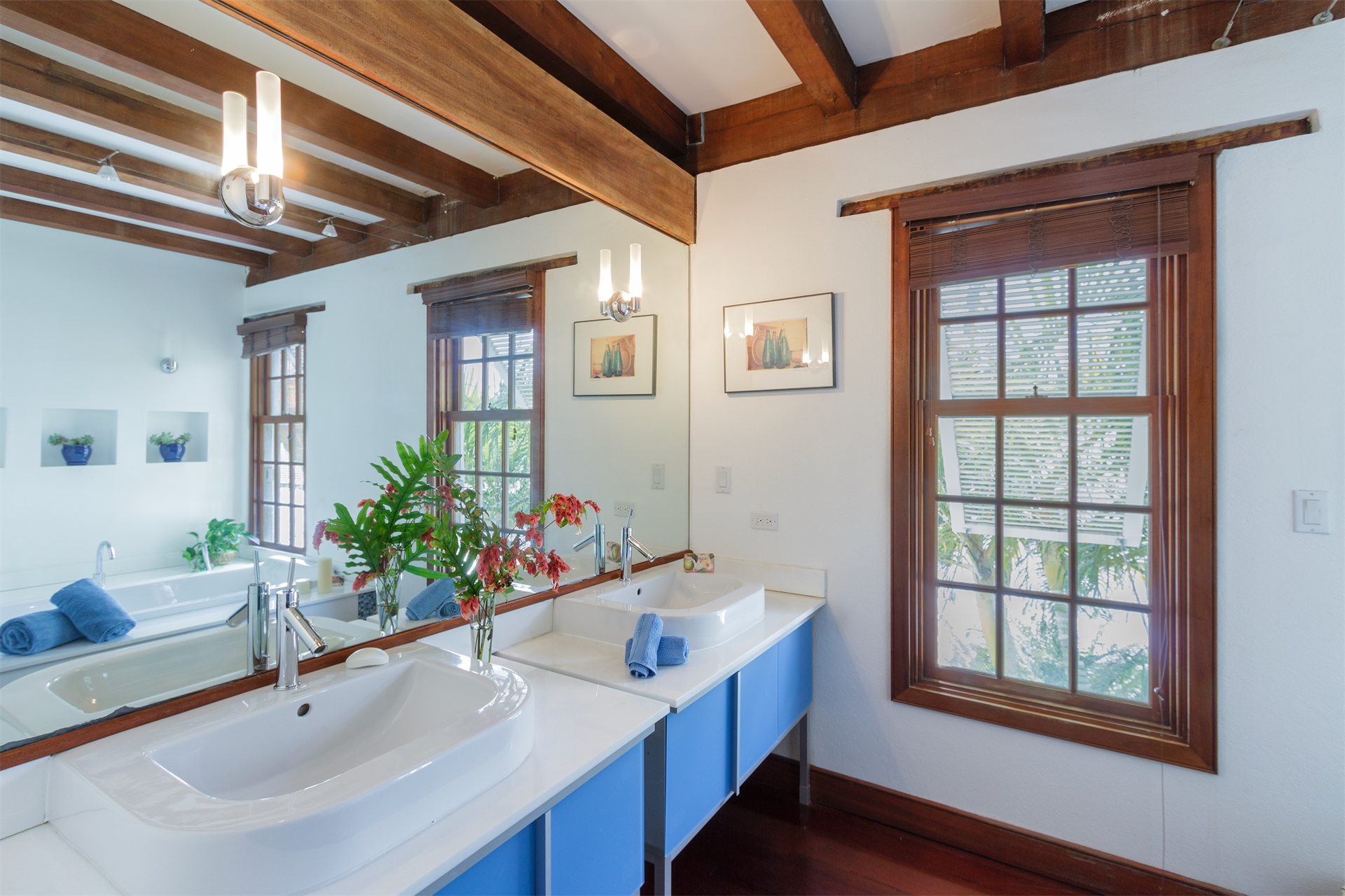 8 Bedroom Estate's Image 15