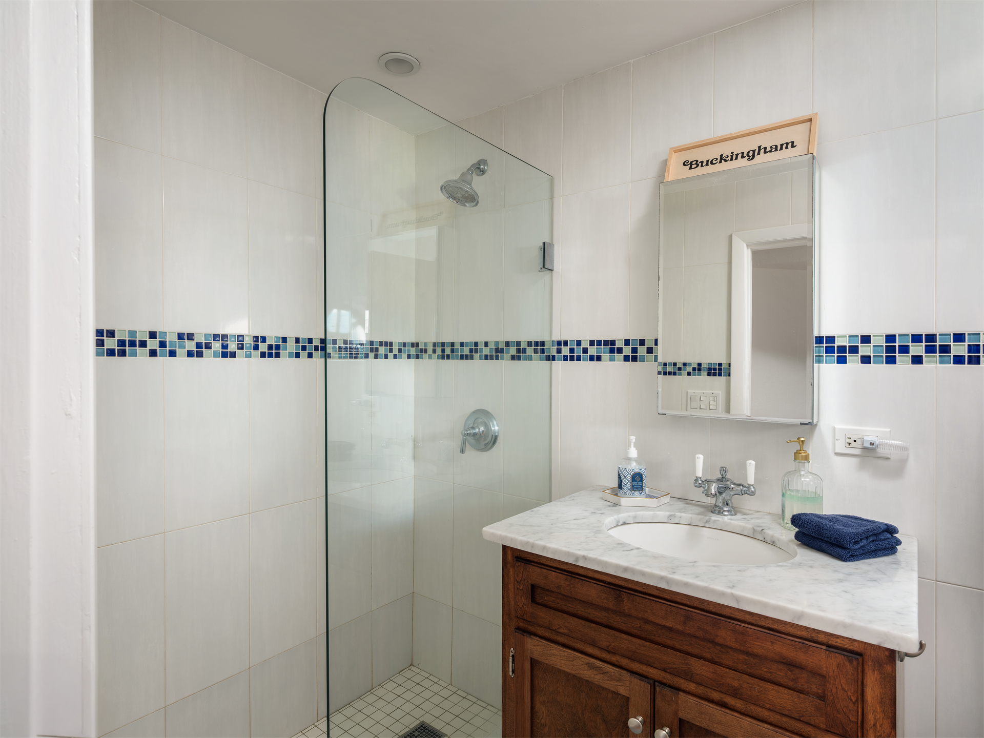 8 Bedroom Estate's Image 18