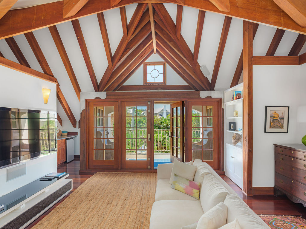 8 Bedroom Estate's Image 23
