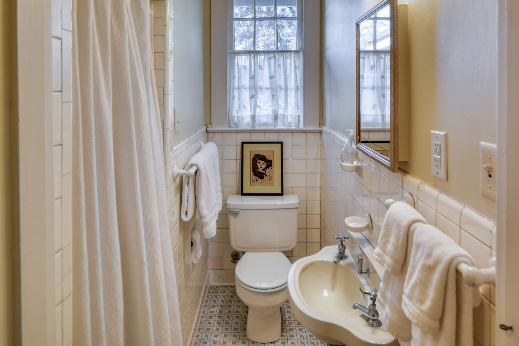 31 East 49th Street_184