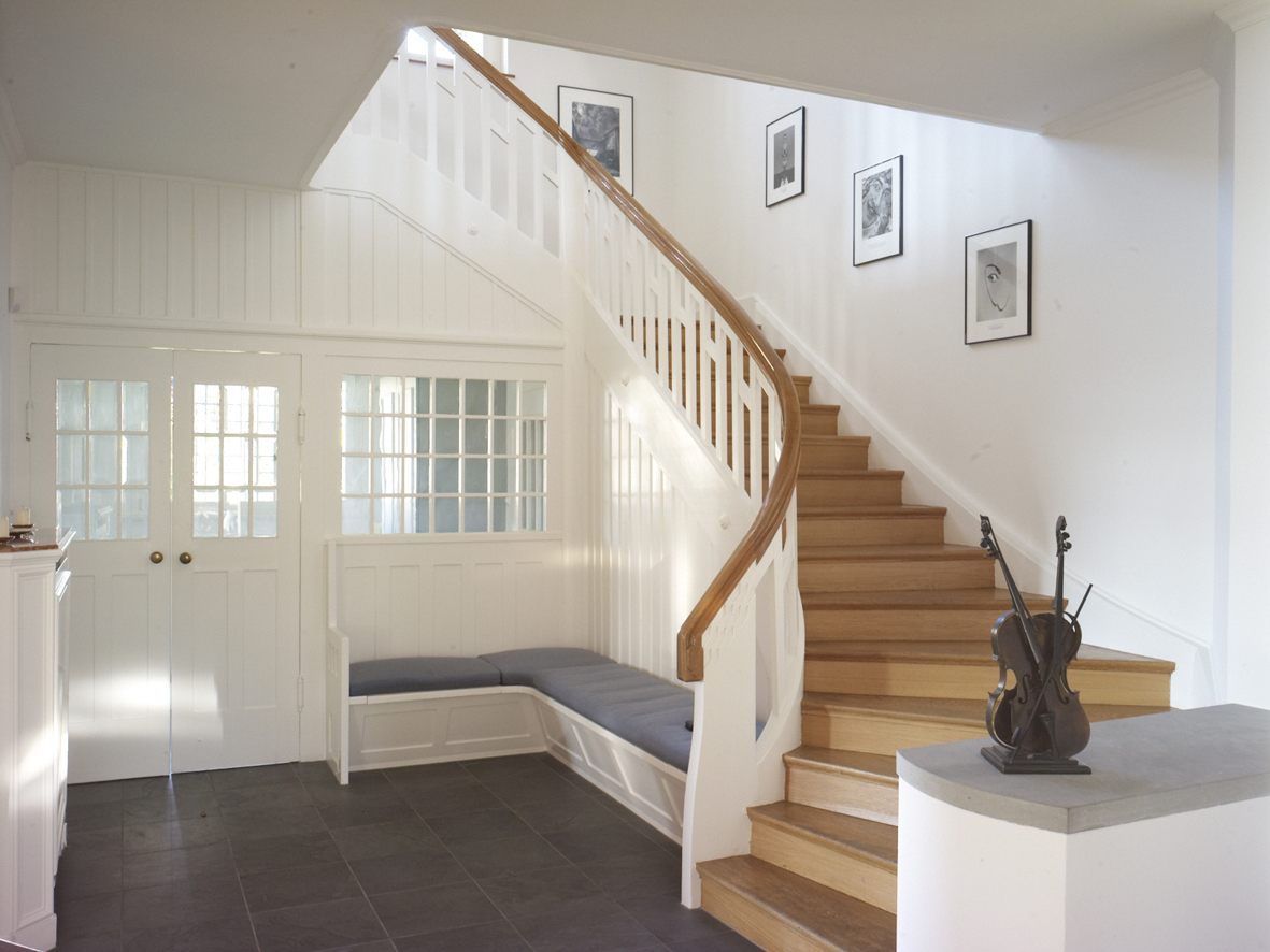 Art nouveau town villa with granny flat on the Zürichberg.