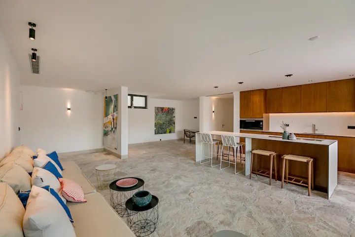 Luxury Villa The Two with private beach