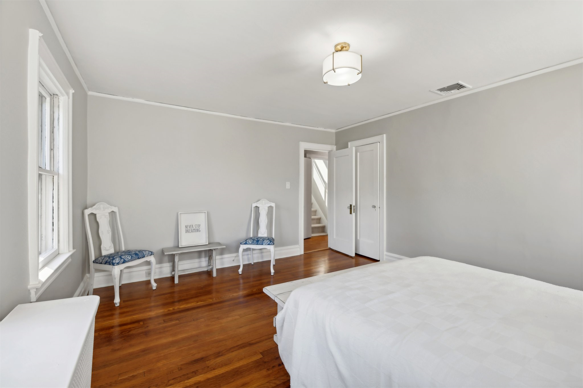 38 Stephen St_1578